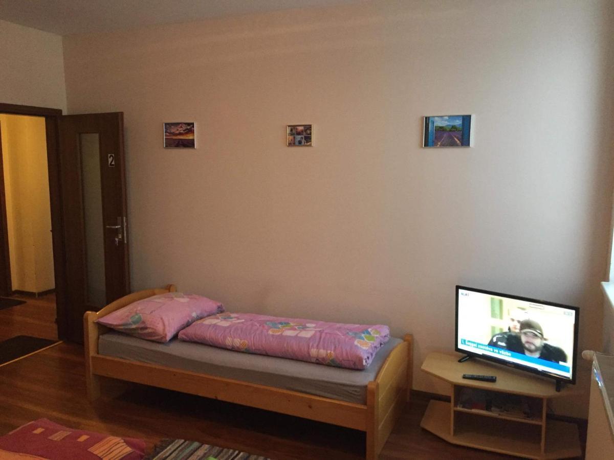 Hostel Fontana Zsolna Kültér fotó