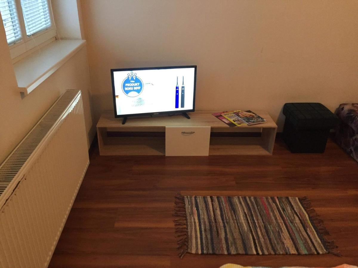 Hostel Fontana Zsolna Kültér fotó