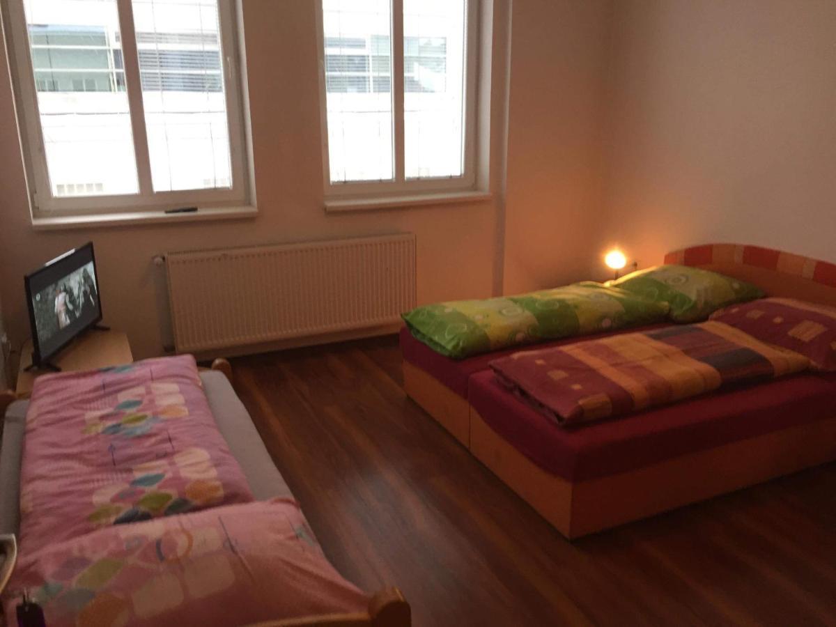 Hostel Fontana Zsolna Kültér fotó