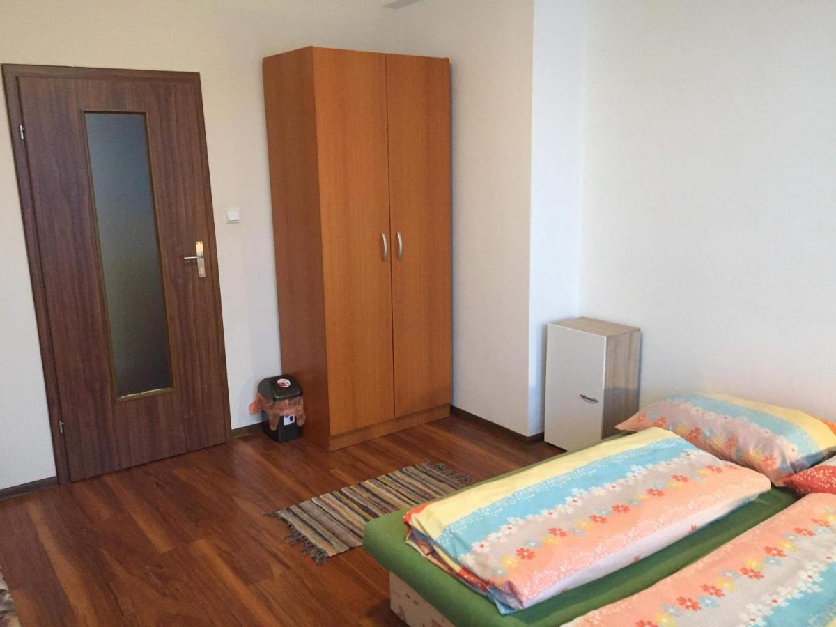Hostel Fontana Zsolna Kültér fotó
