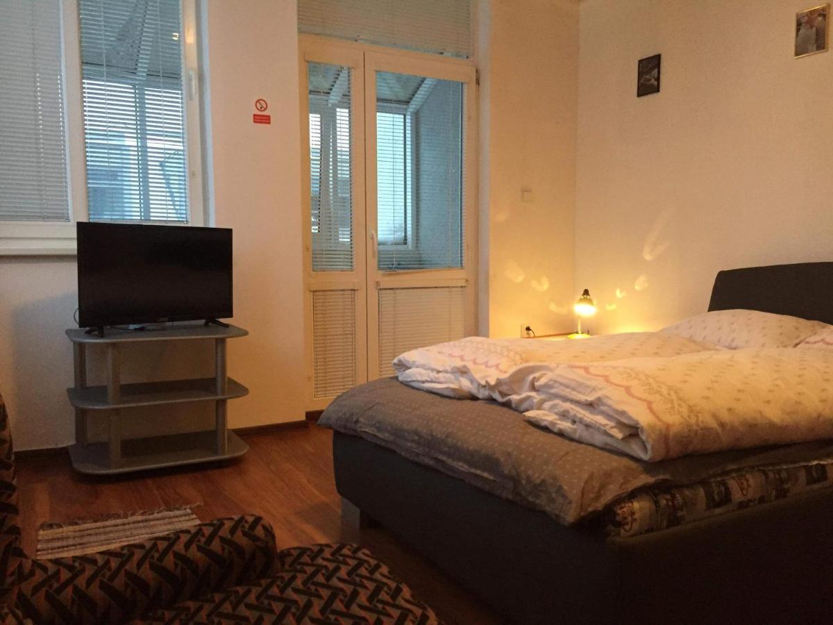 Hostel Fontana Zsolna Kültér fotó