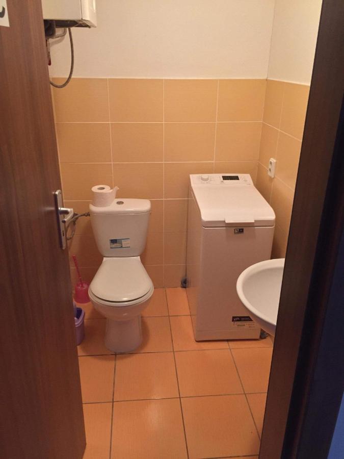 Hostel Fontana Zsolna Kültér fotó
